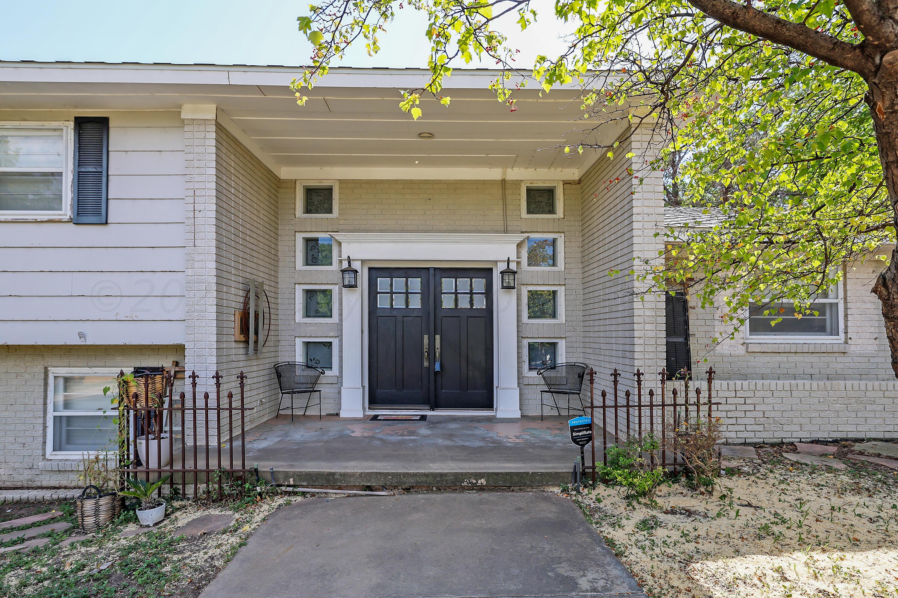 11 Southridge Drive, Canyon, Texas image 3