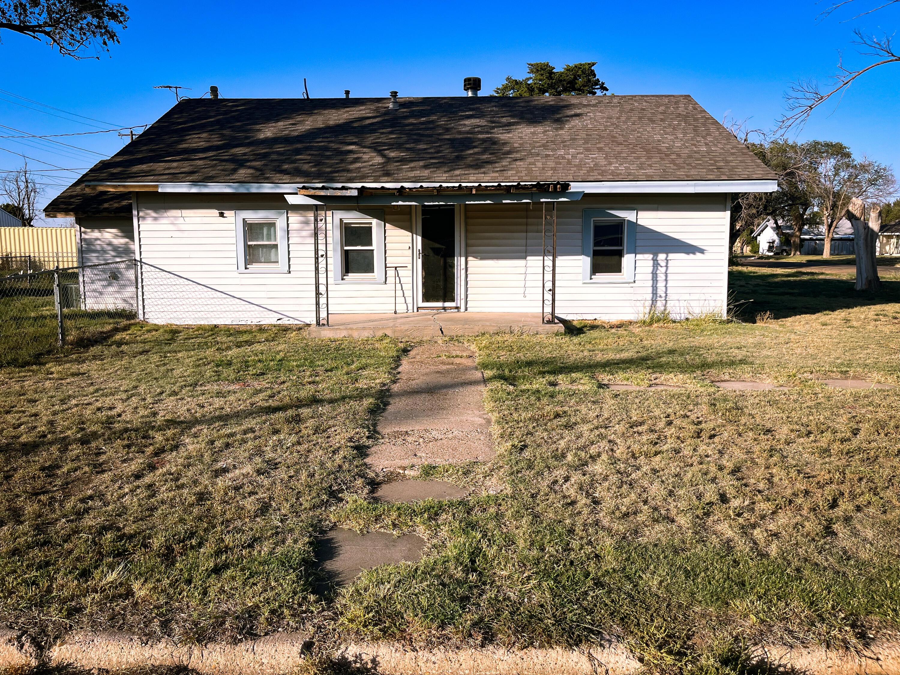 101 Wilkerson Avenue, Groom, Texas image 1