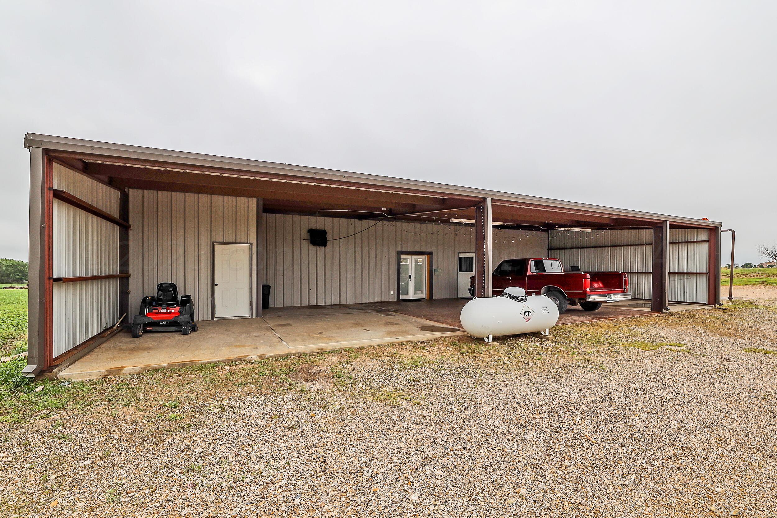 6112 Hood Rd, Dumas, Texas image 32