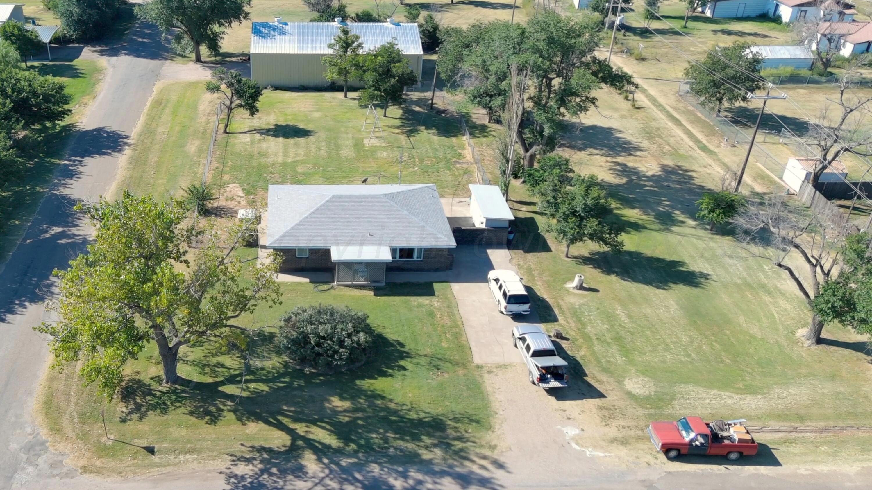 107 W Moorman Street, Texhoma, Texas image 4