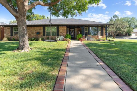 Homes For Sale - 52 Hunsley Hills Boulevard<br/> Canyon, TX 79015