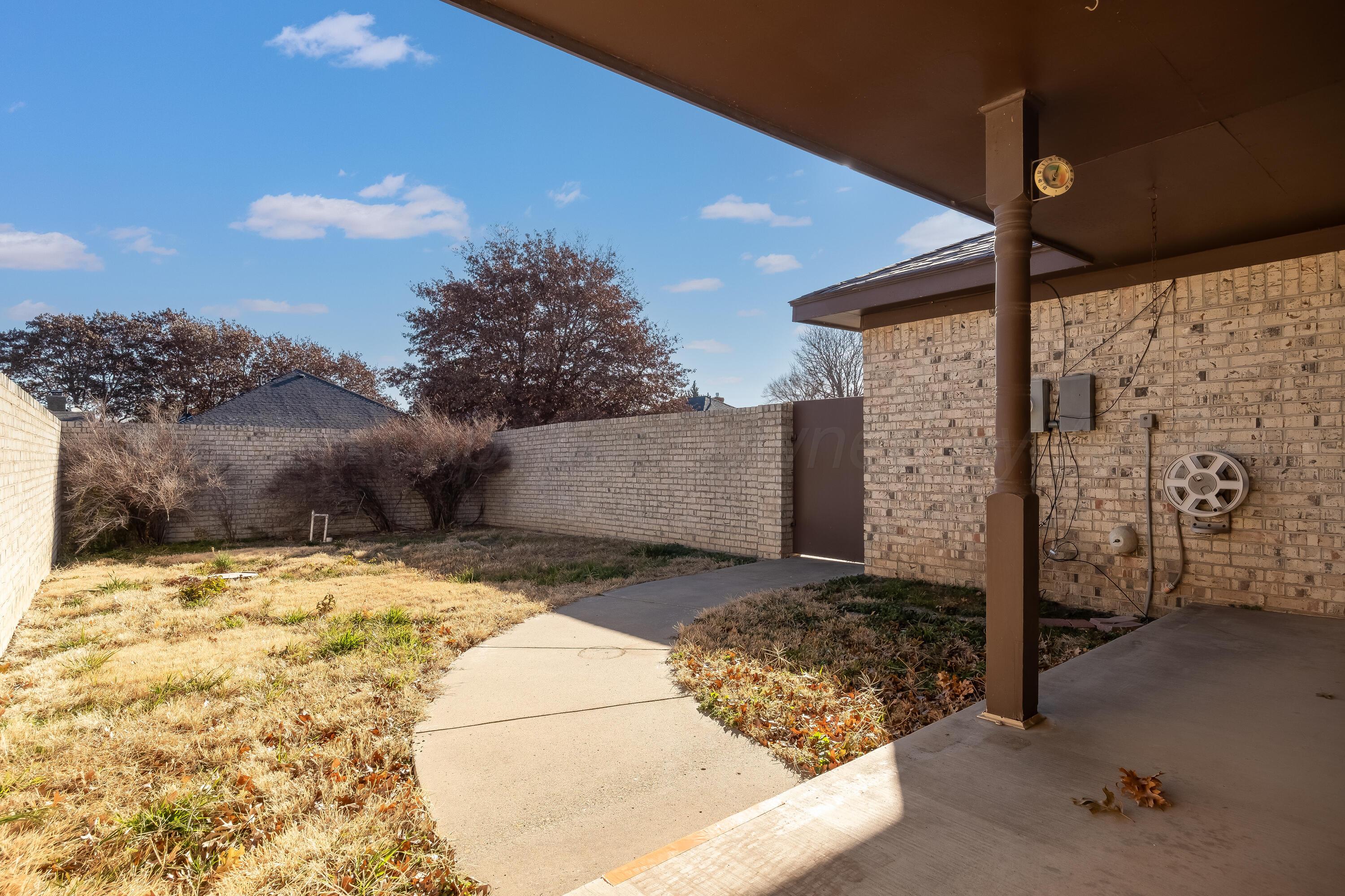 512 Carson Avenue, Dumas, Texas image 31