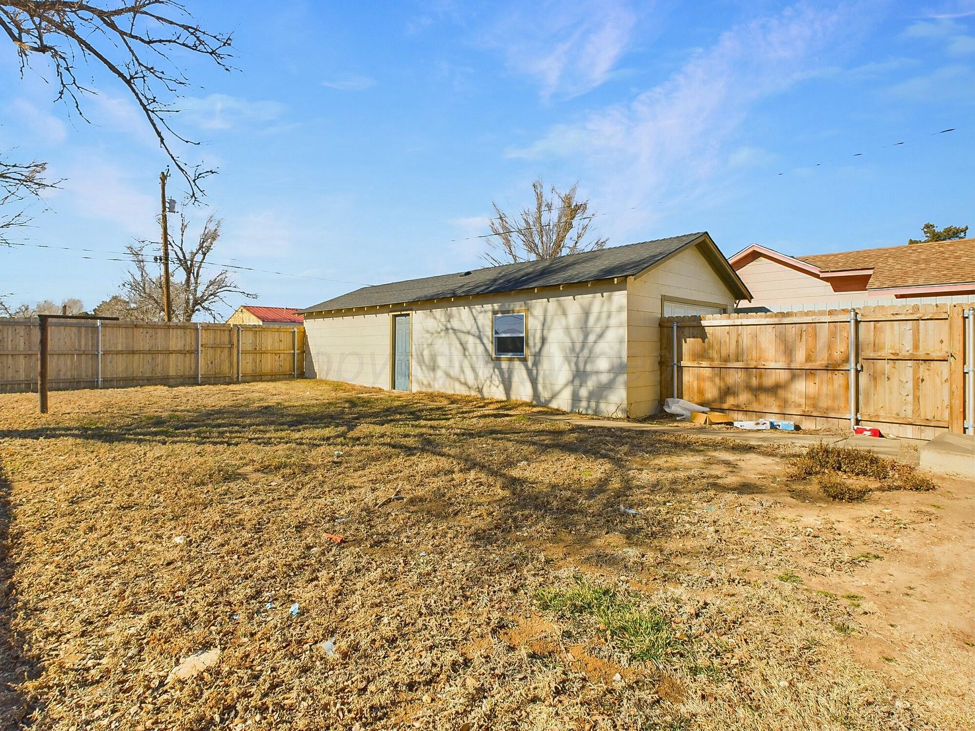 606 Binkley Ave, Dumas, Texas image 11