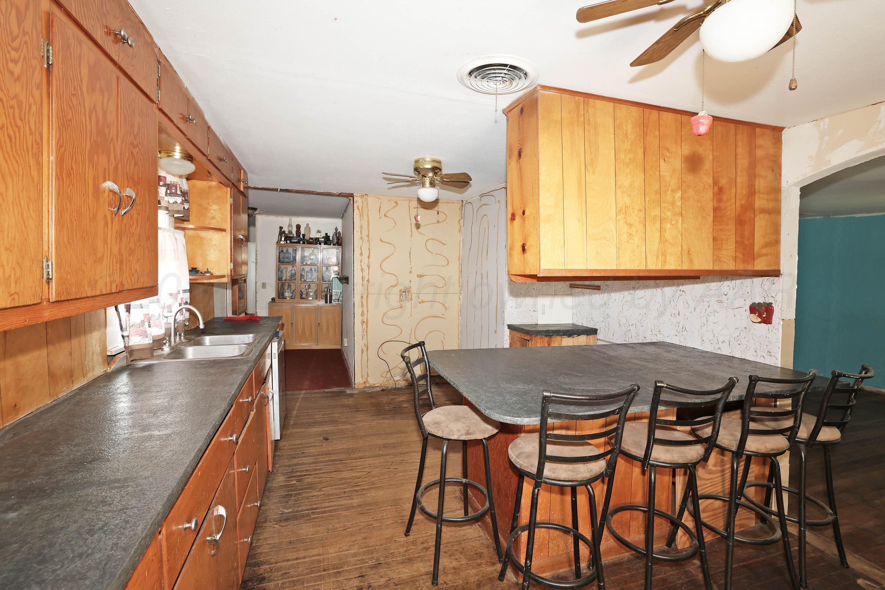 506 E 5th Street, Sunray, Texas image 4