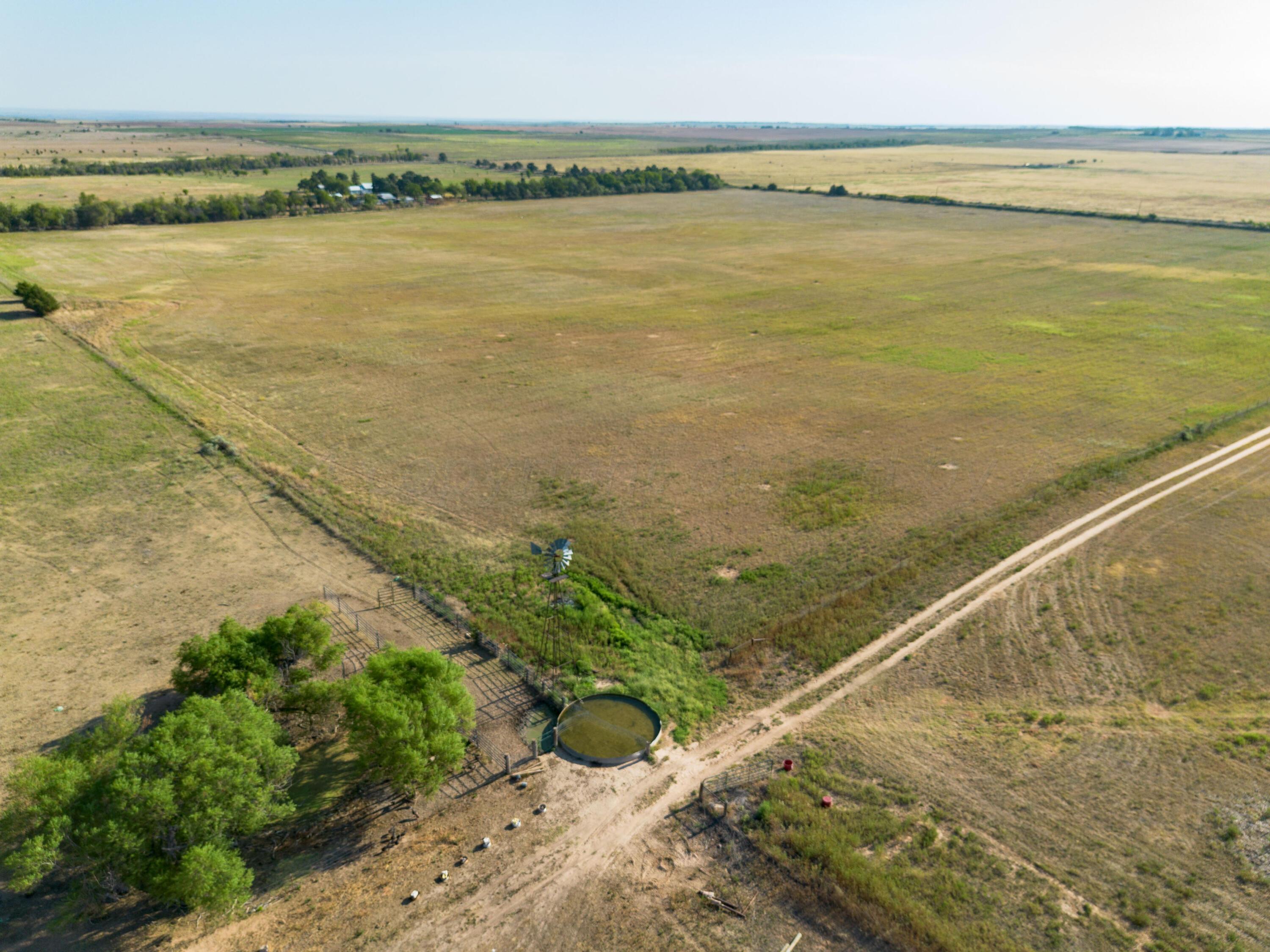 County Road 28, McLean, Texas image 27