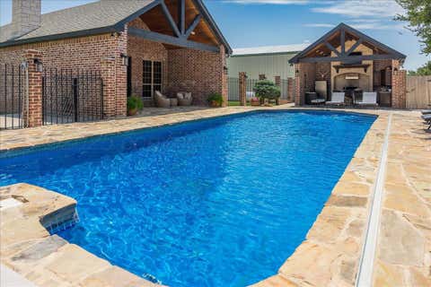 Homes For Sale - 17701 White Wing Road<br/> Canyon, TX 79015