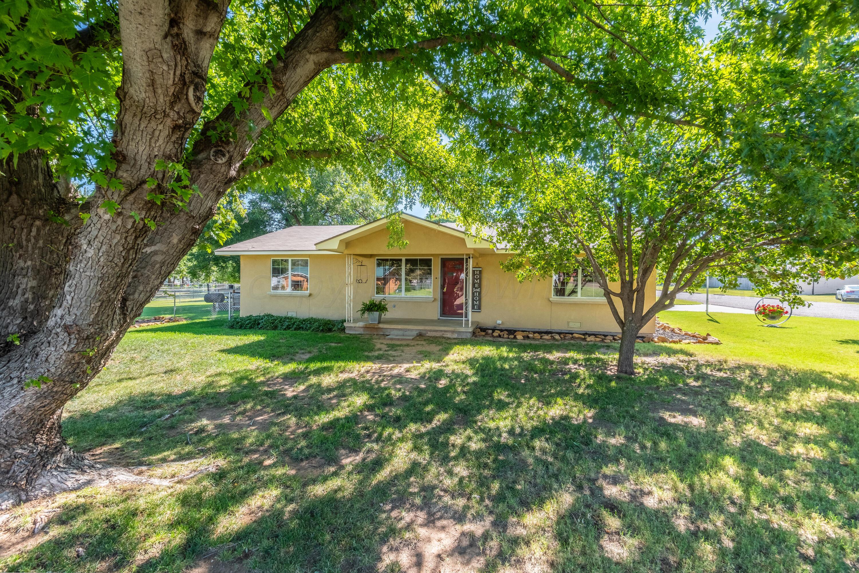 511 N Cheyenne Street, Wheeler, Texas image 1