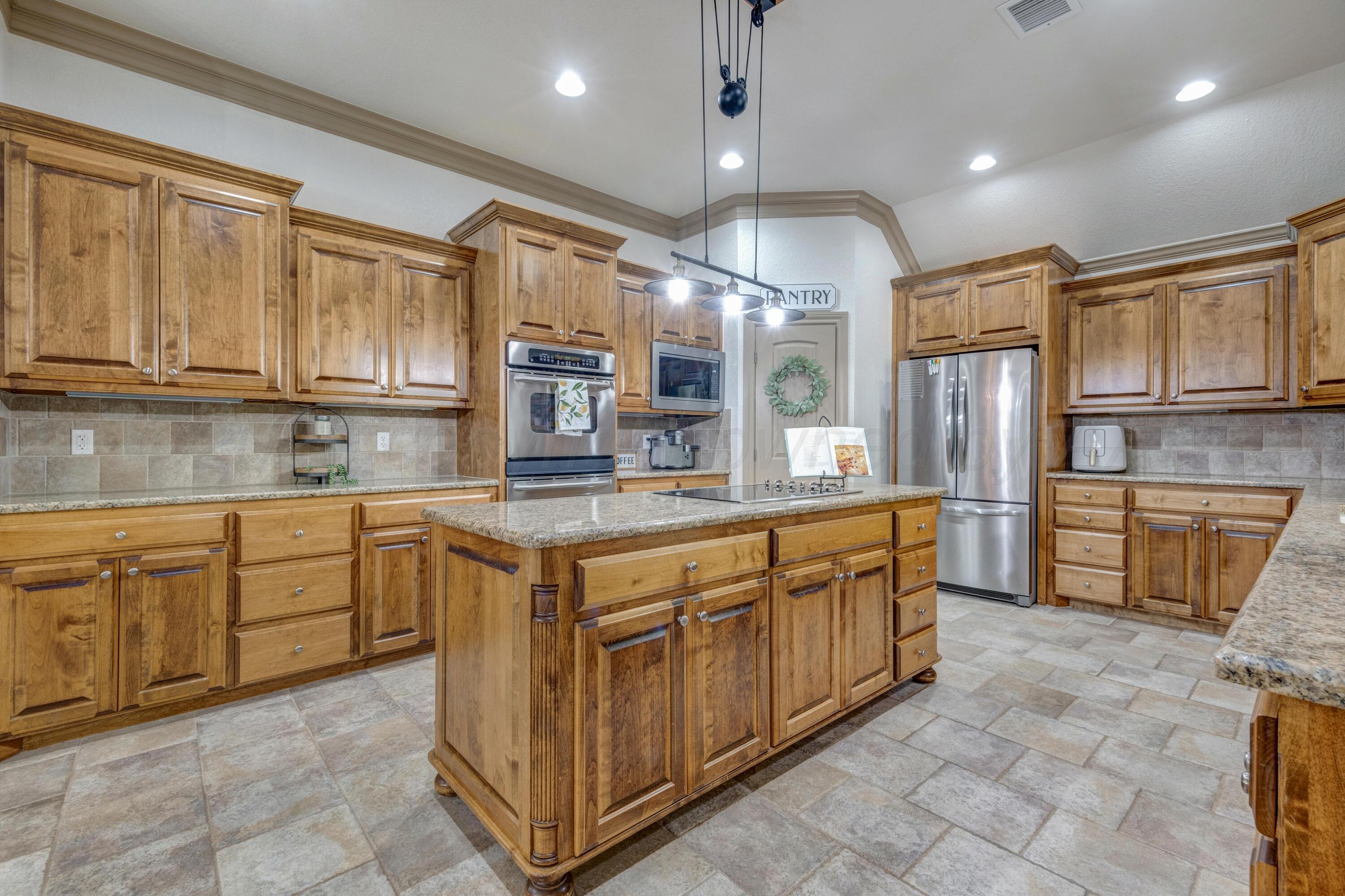 7806 Clearmeadow Drive, Amarillo, Alaska image 11