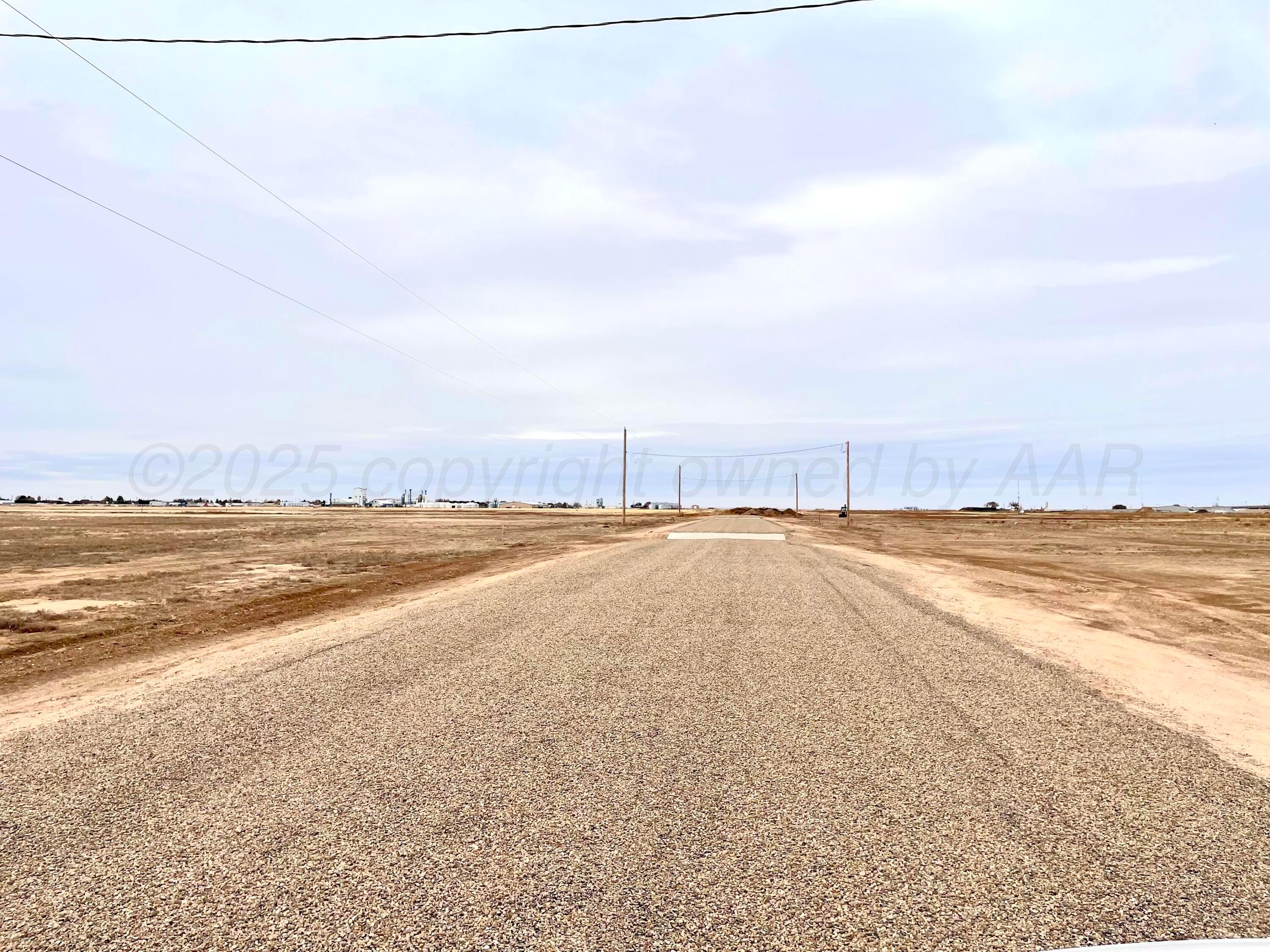 10951 N Peggy Lane, Dumas, Texas image 1