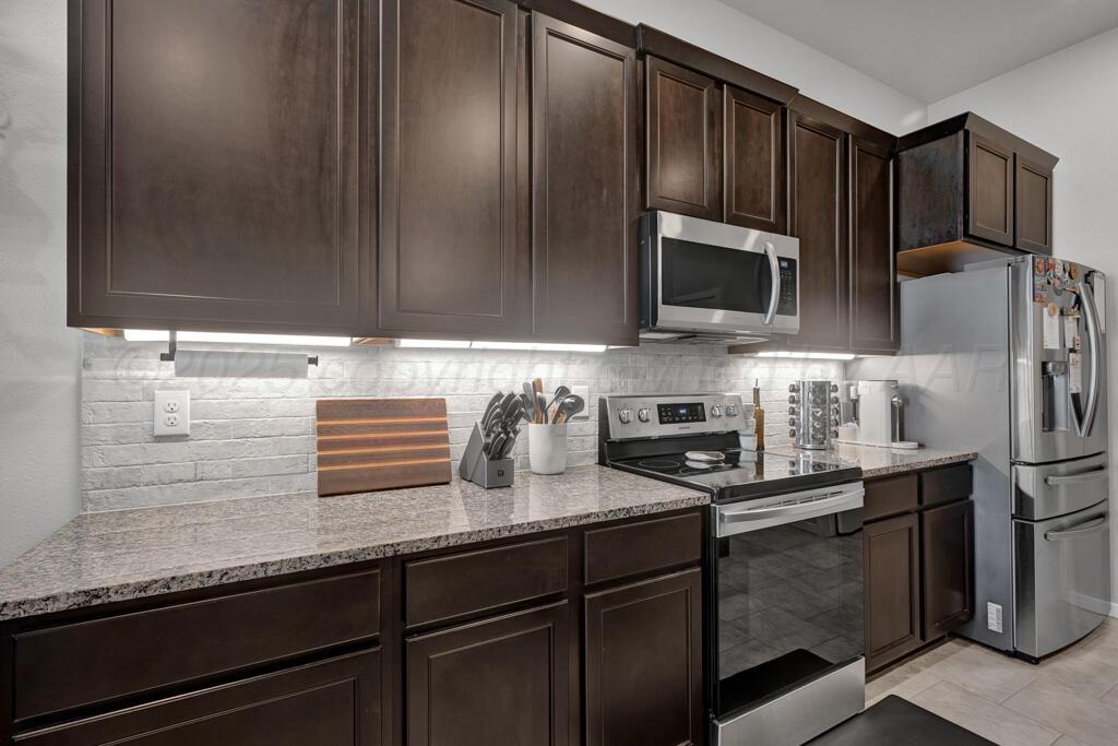 6905 Mercury Trail, Amarillo, Alaska image 7
