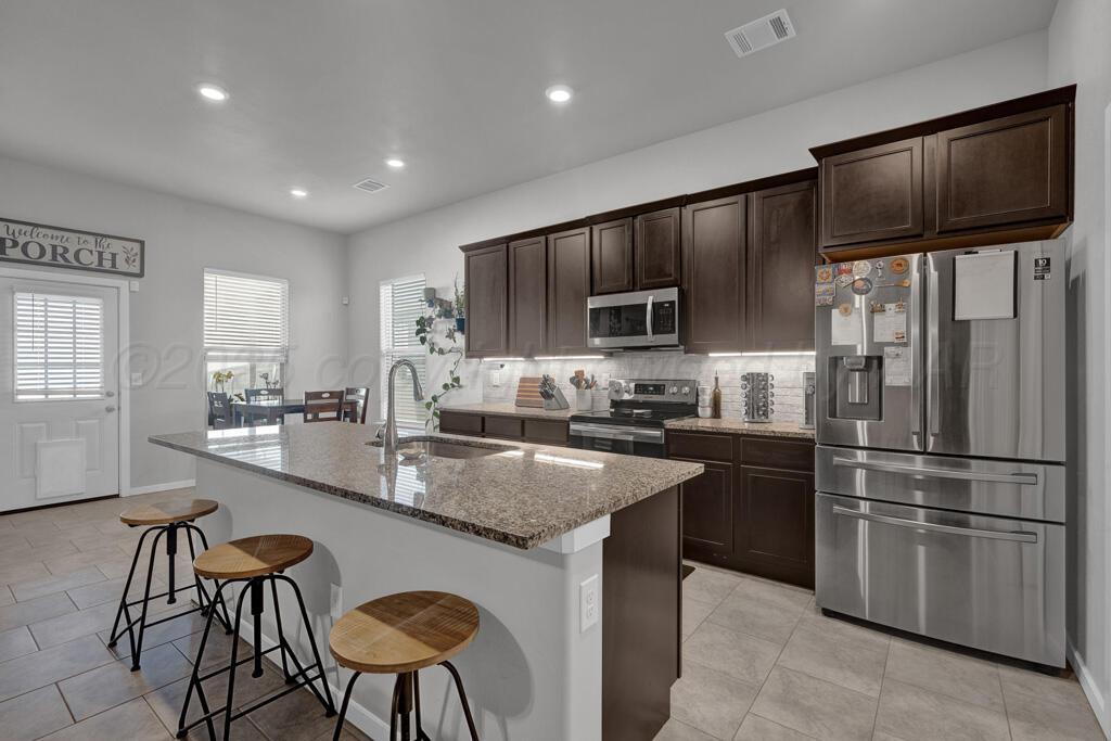 6905 Mercury Trail, Amarillo, Alaska image 9