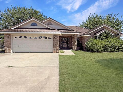 Homes For Sale - 100 Fairview Street<br/> Borger, TX 79007