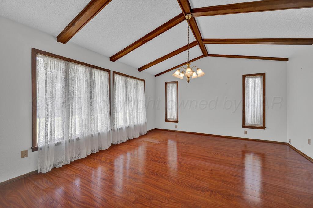 Hereford, Texas 79045, United States, 3 Bedrooms Bedrooms, ,2 BathroomsBathrooms,Residential,Active,121001