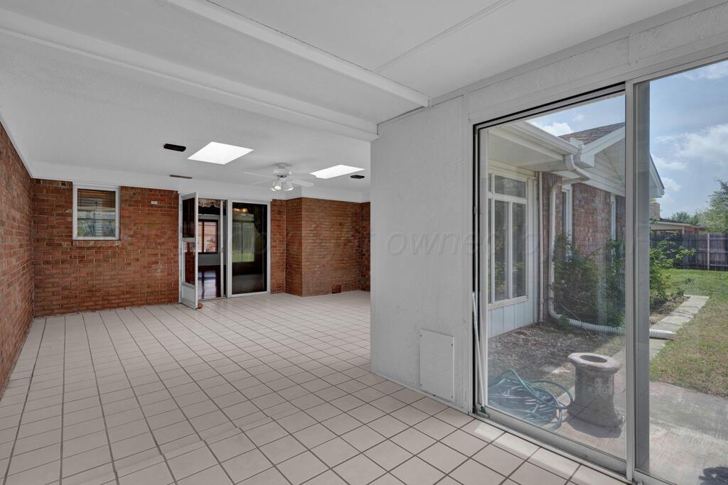 Hereford, Texas 79045, United States, 3 Bedrooms Bedrooms, ,2 BathroomsBathrooms,Residential,Active,121001