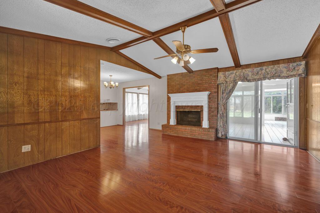 Hereford, Texas 79045, United States, 3 Bedrooms Bedrooms, ,2 BathroomsBathrooms,Residential,Active,121001