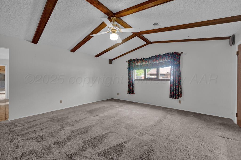 Hereford, Texas 79045, United States, 3 Bedrooms Bedrooms, ,2 BathroomsBathrooms,Residential,Active,121001