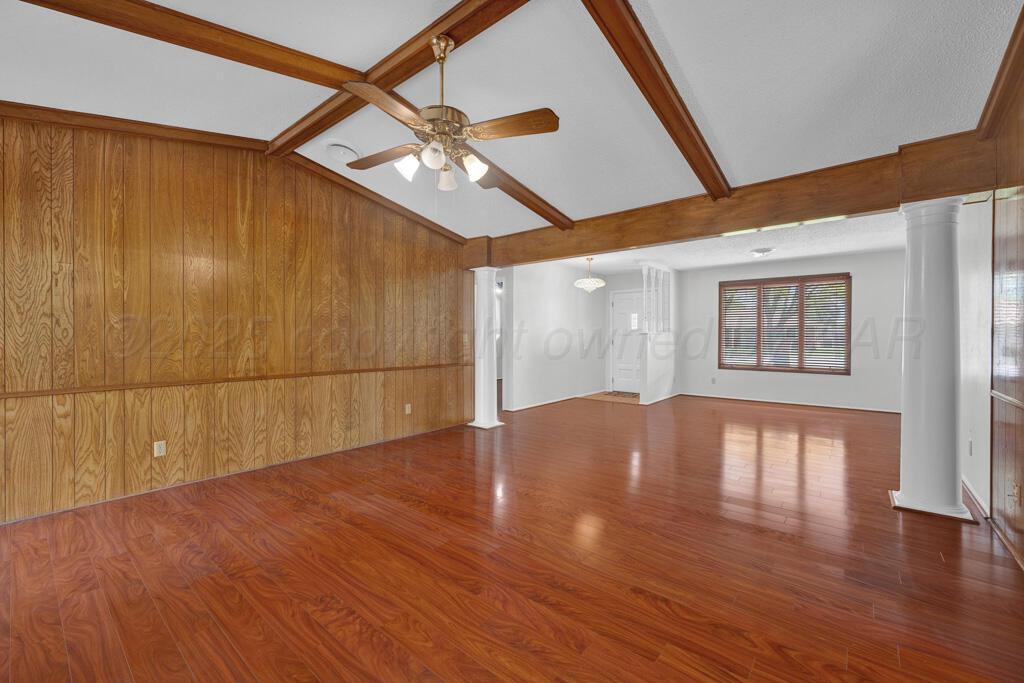 Hereford, Texas 79045, United States, 3 Bedrooms Bedrooms, ,2 BathroomsBathrooms,Residential,Active,121001