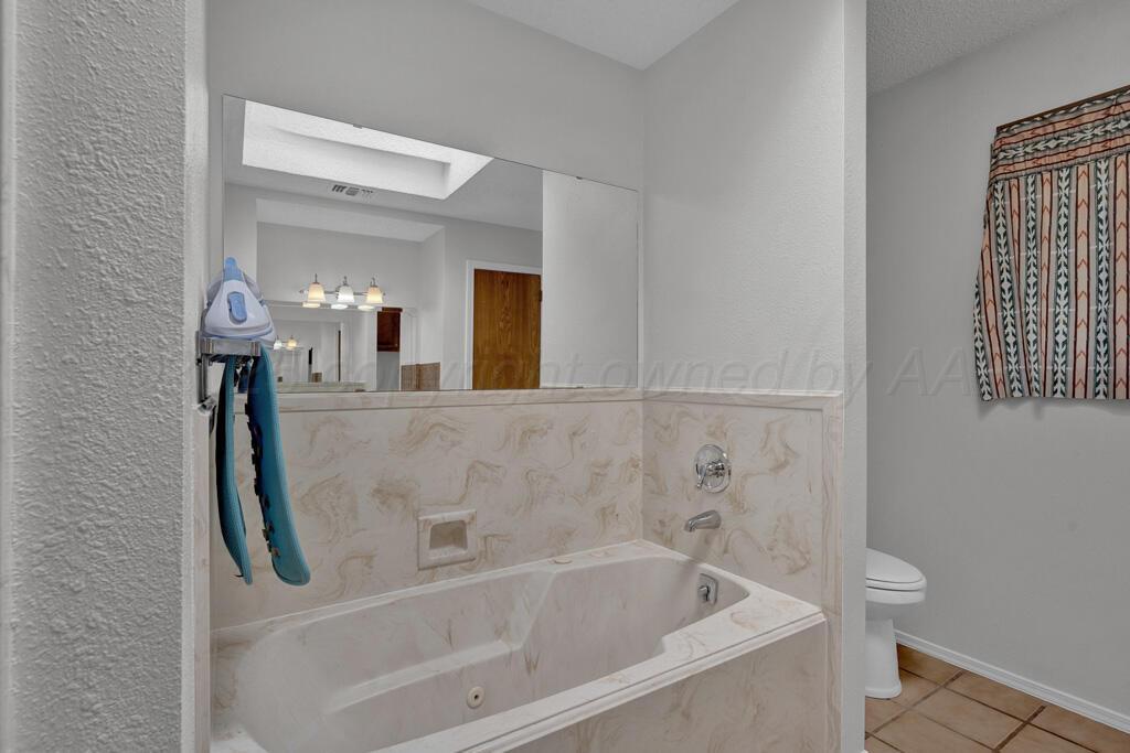 Hereford, Texas 79045, United States, 3 Bedrooms Bedrooms, ,2 BathroomsBathrooms,Residential,Active,121001