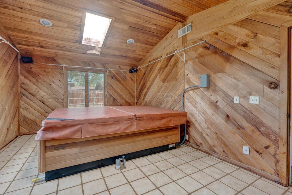 Hereford, Texas 79045, United States, 3 Bedrooms Bedrooms, ,2 BathroomsBathrooms,Residential,Active,121001