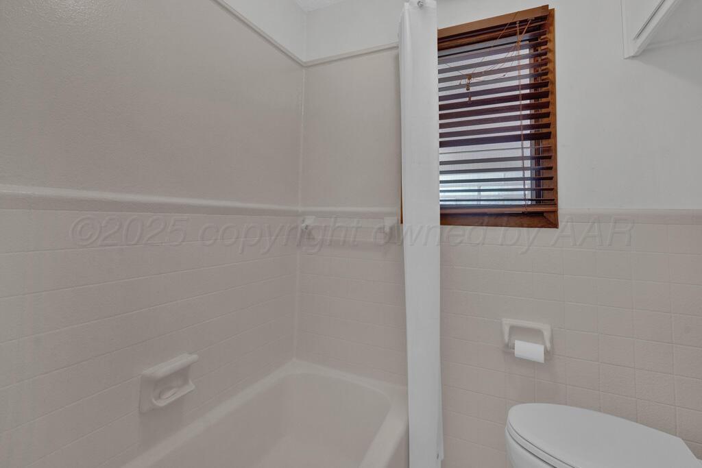 Hereford, Texas 79045, United States, 3 Bedrooms Bedrooms, ,2 BathroomsBathrooms,Residential,Active,121001