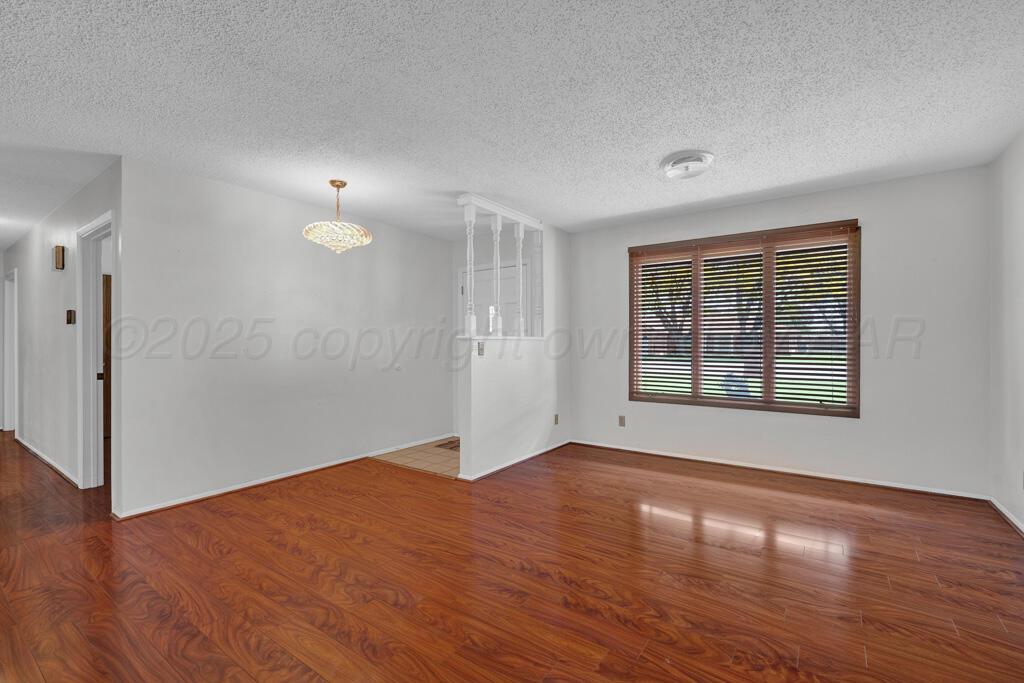 Hereford, Texas 79045, United States, 3 Bedrooms Bedrooms, ,2 BathroomsBathrooms,Residential,Active,121001