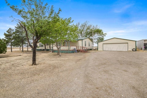 Homes For Sale - 24900 Hix Drive<br/> Canyon, TX 79015