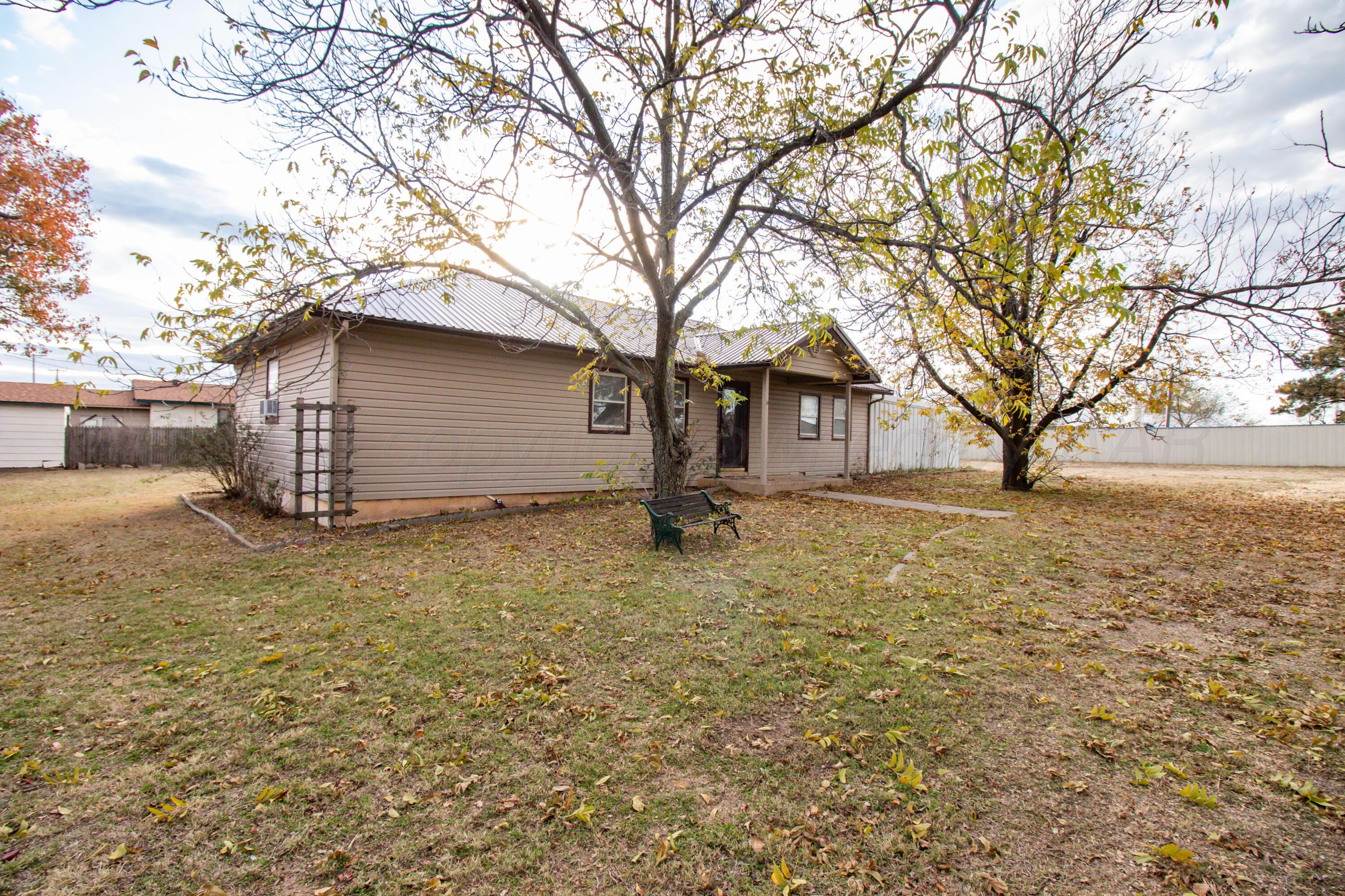 914 W 6th Street, McLean, Texas image 3