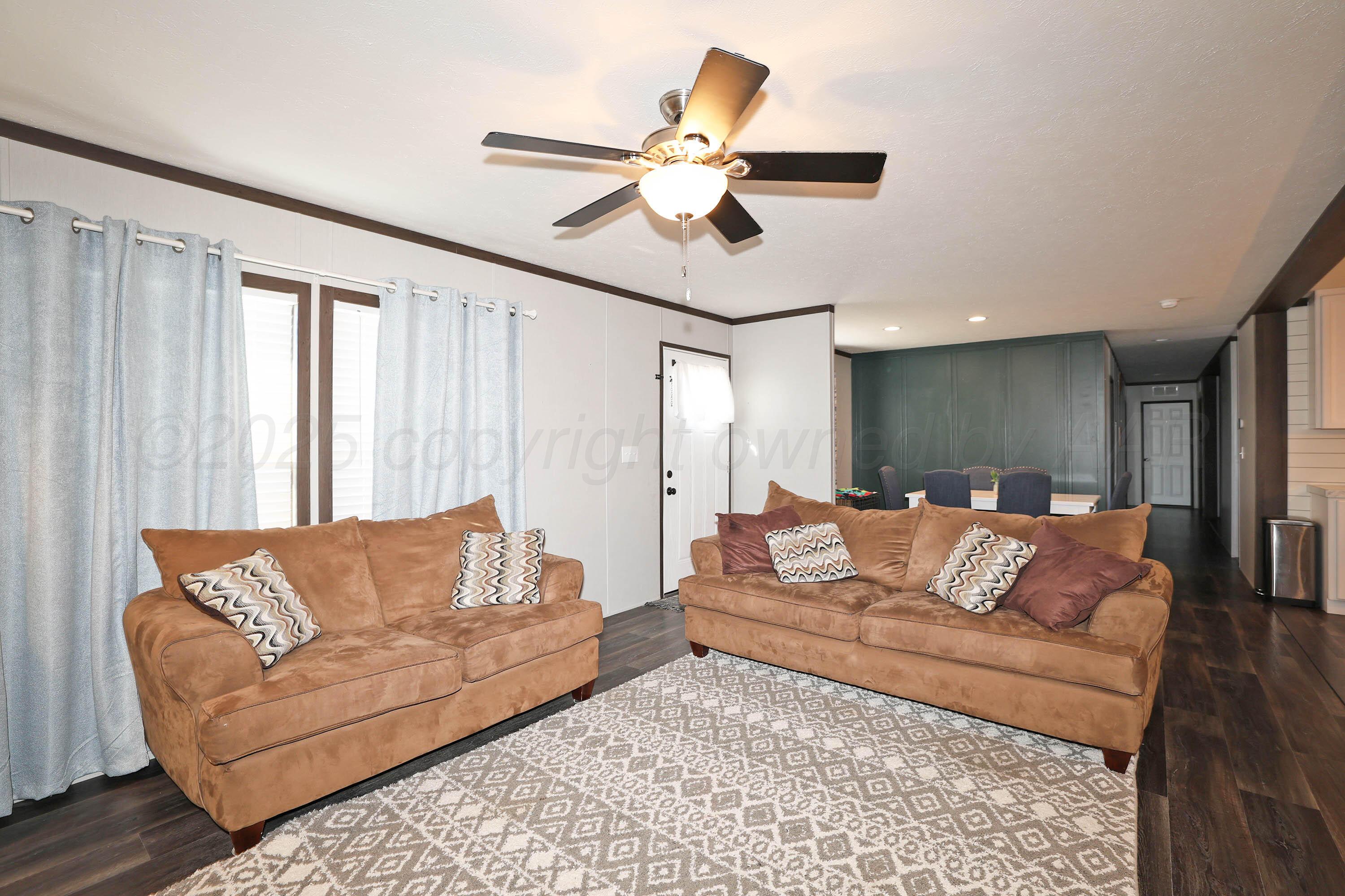 707 Trice Street, Claude, Texas image 5