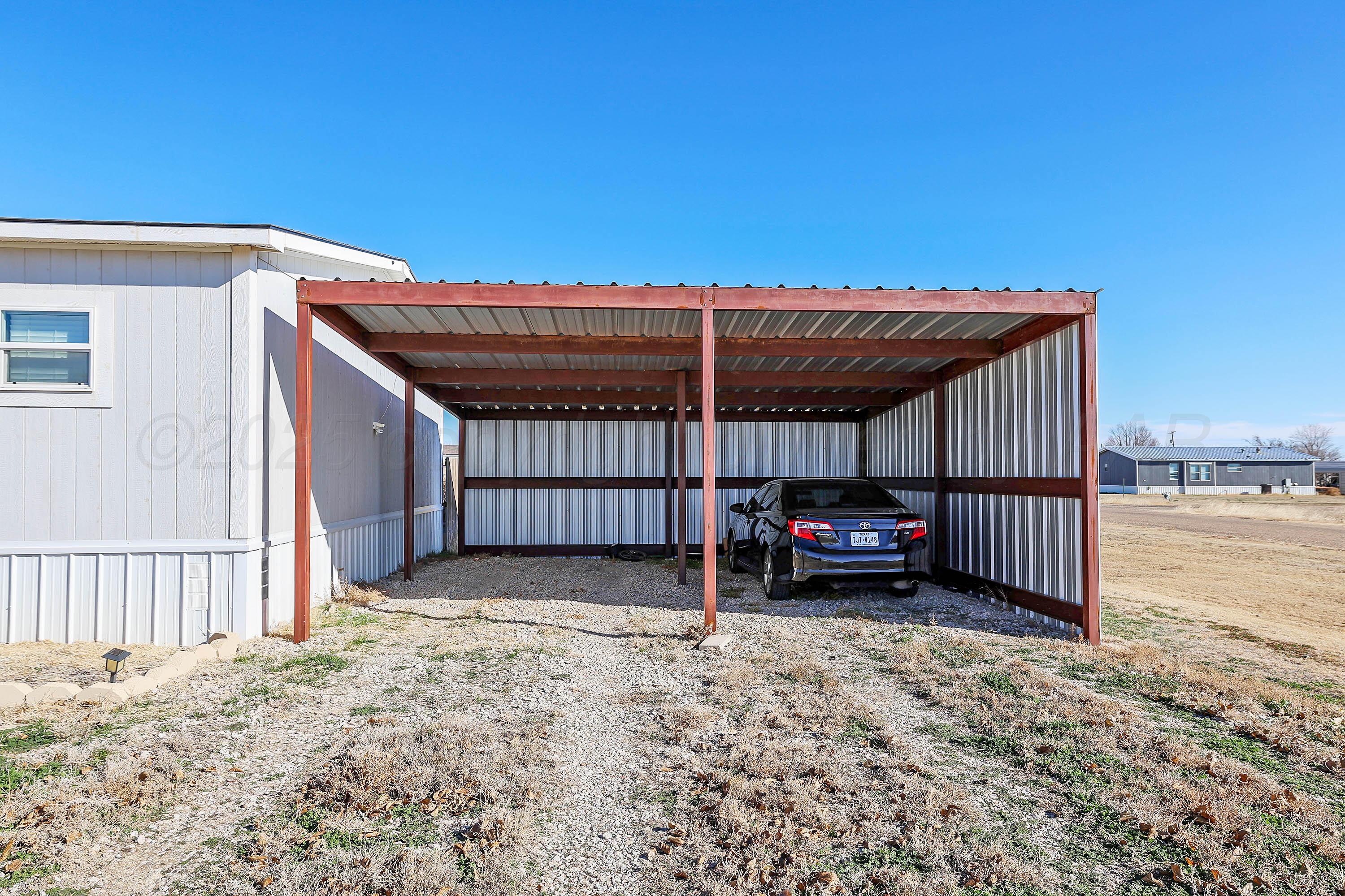 707 Trice Street, Claude, Texas image 4