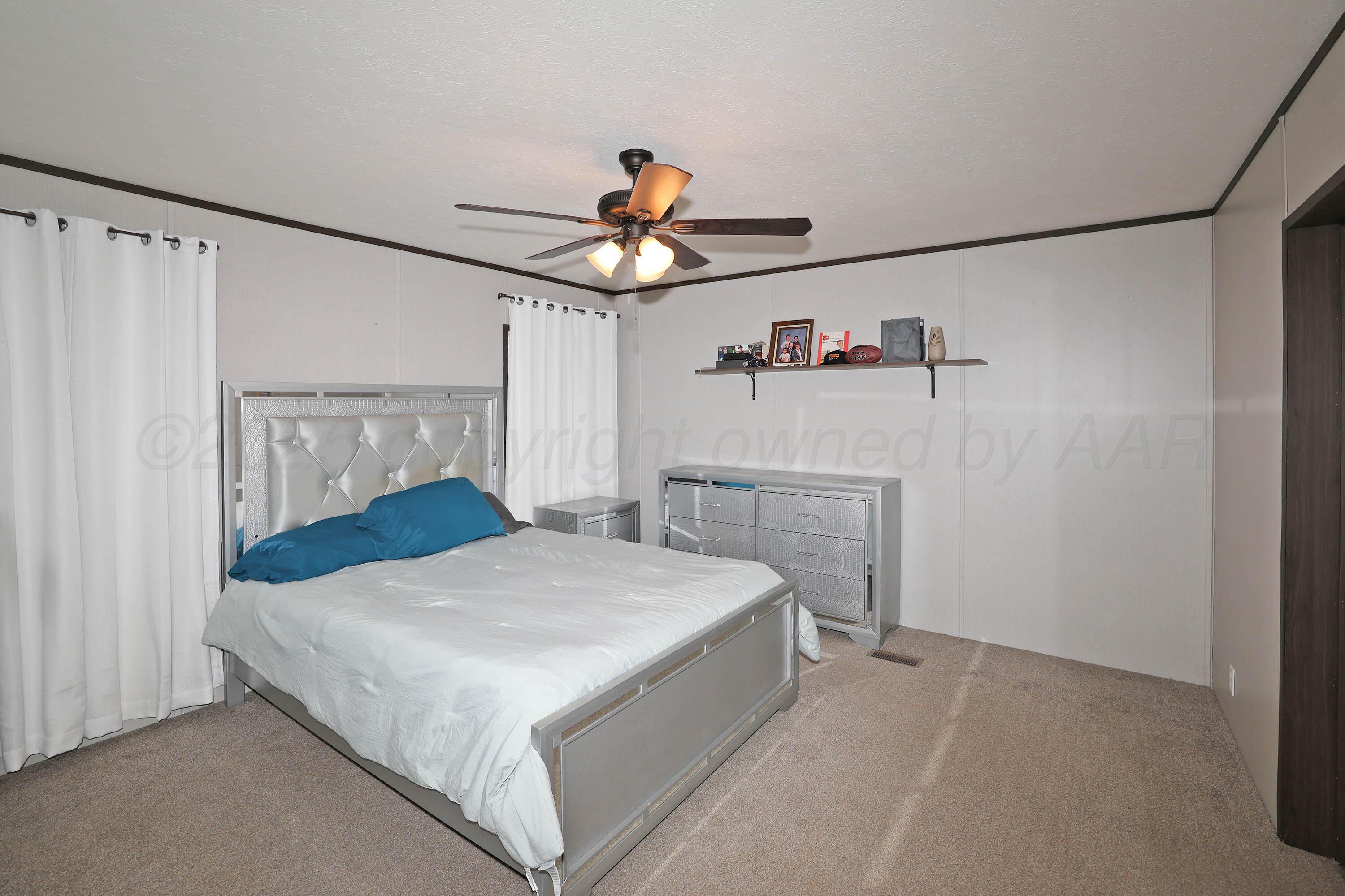 707 Trice Street, Claude, Texas image 12