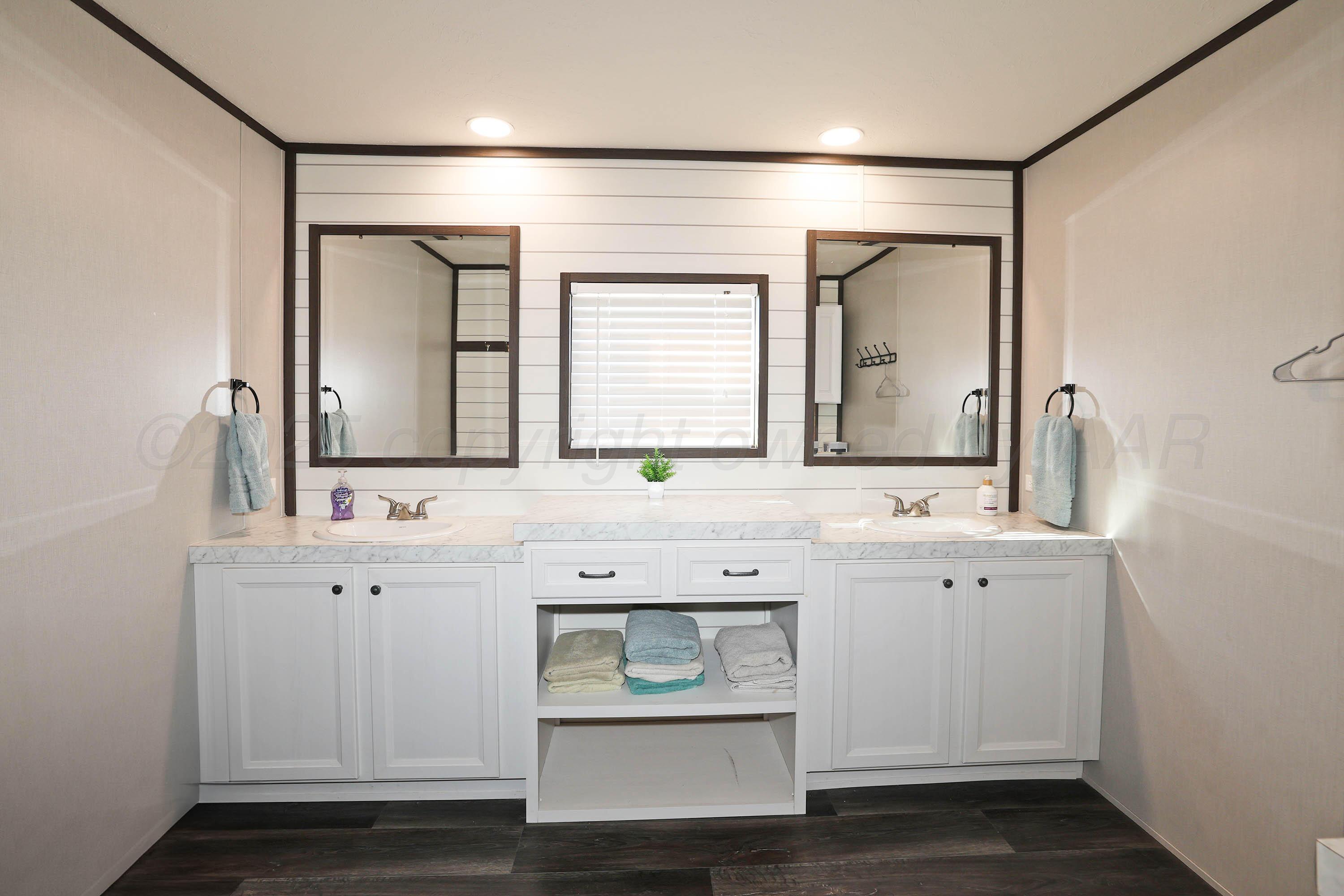 707 Trice Street, Claude, Texas image 14