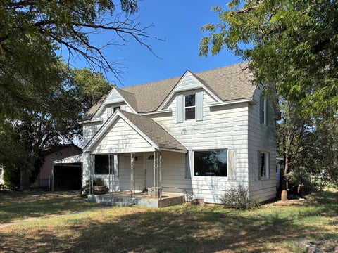 Homes For Sale - 816 N Maple Street<br/> Stratford, TX 79084