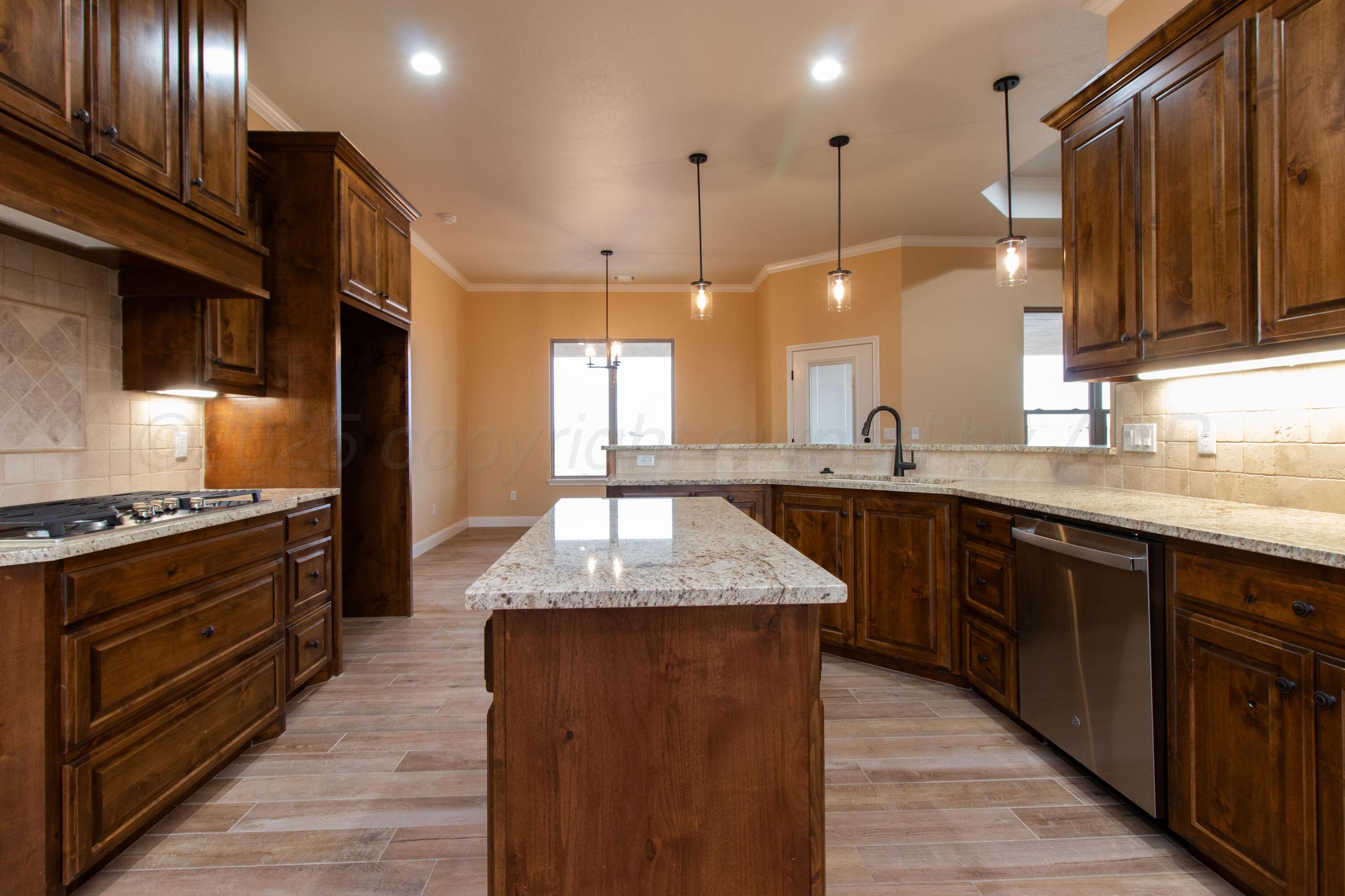 11453 Twin Hills Drive, Amarillo, Texas image 7