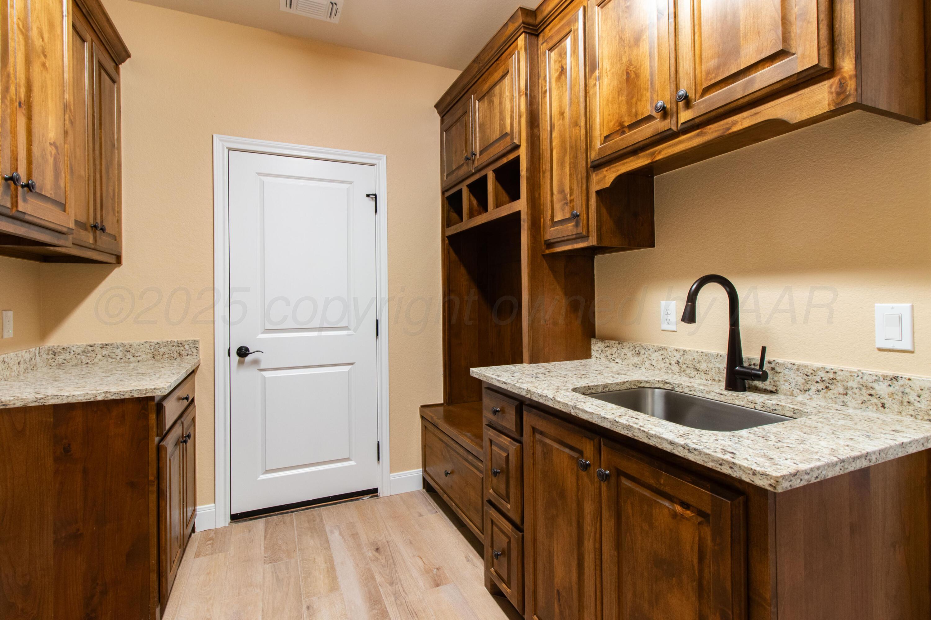 11453 Twin Hills Drive, Amarillo, Texas image 40