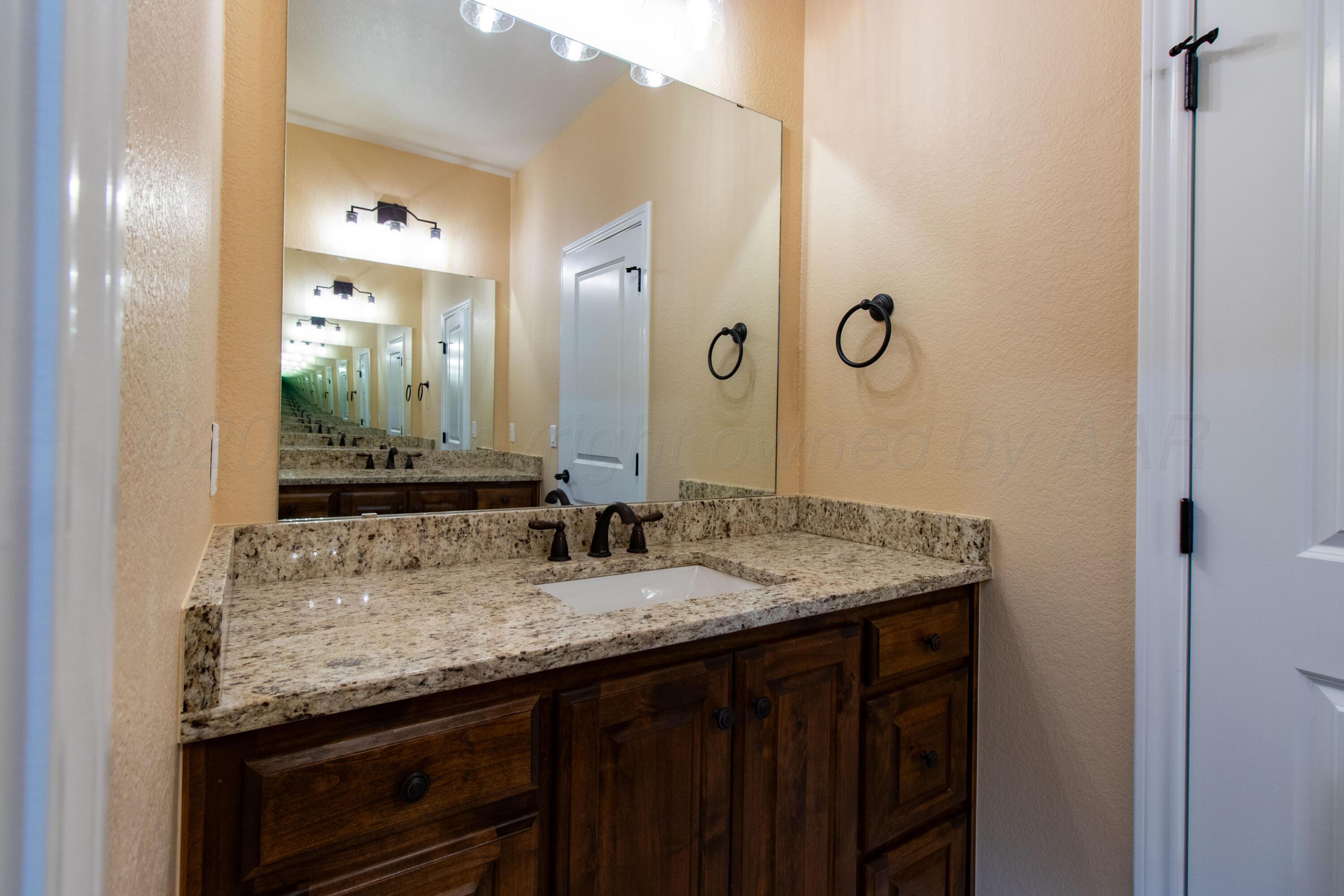 11453 Twin Hills Drive, Amarillo, Texas image 33