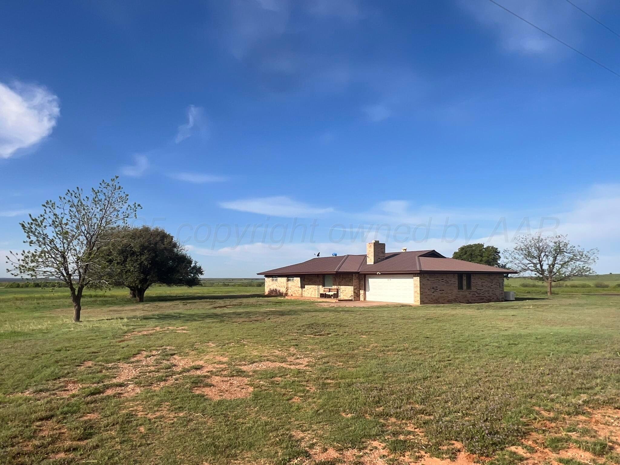 1277 W County Road 184 Dr, Cee Vee, Texas image 1