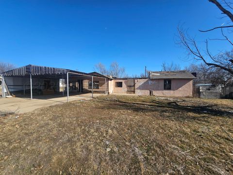 Homes For Sale - 520 Gray Street<br/> McLean, TX 79057