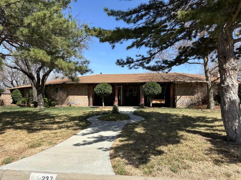 Homes For Sale - 237 Somerset Street<br/> Borger, TX 79007