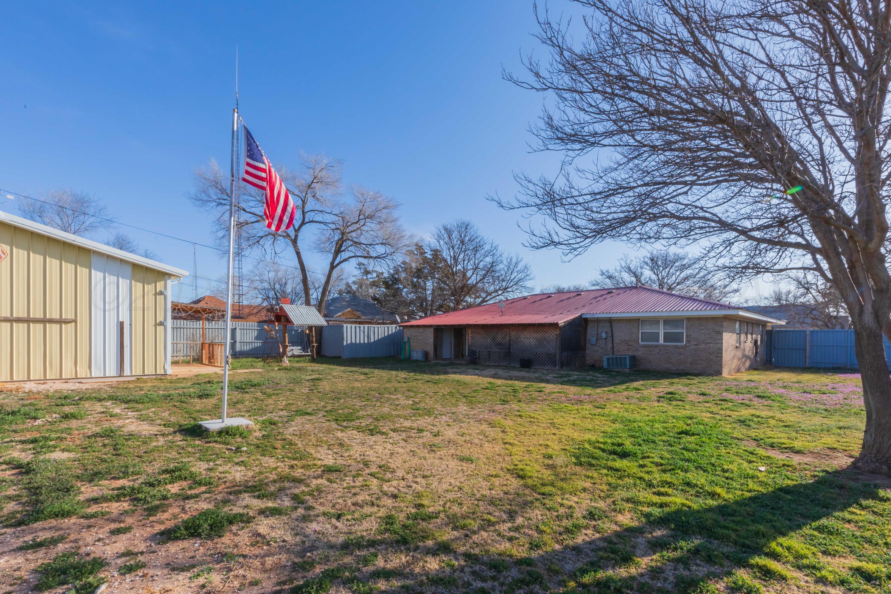301 N Armstrong Avenue, Tulia, Texas image 42