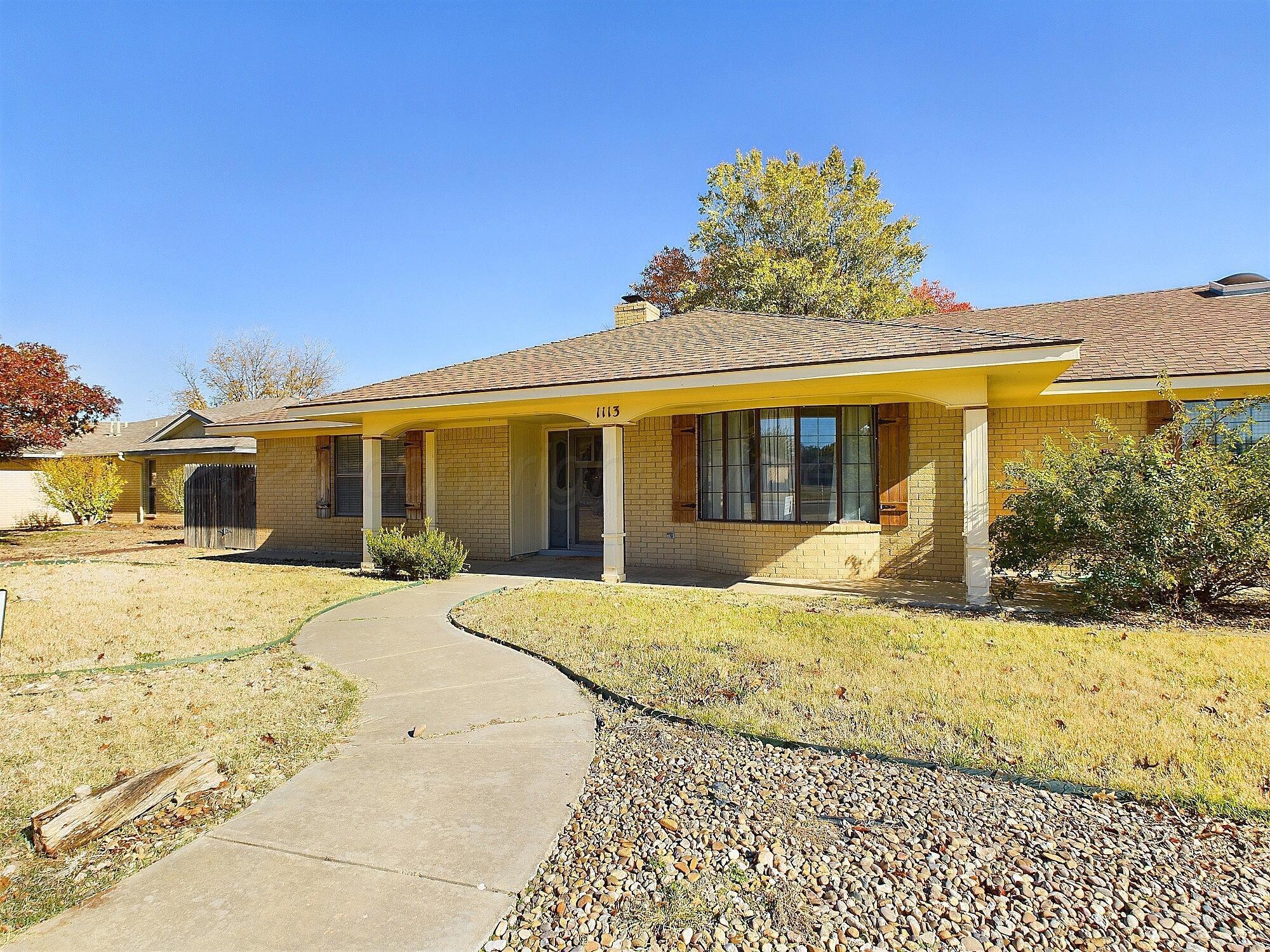 1113 Bennett Drive, Dumas, Texas image 2