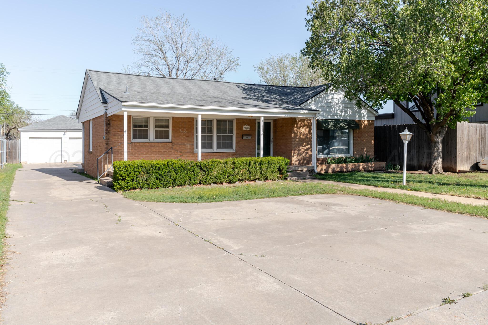 1611 Crockett Street, Amarillo, Texas image 2