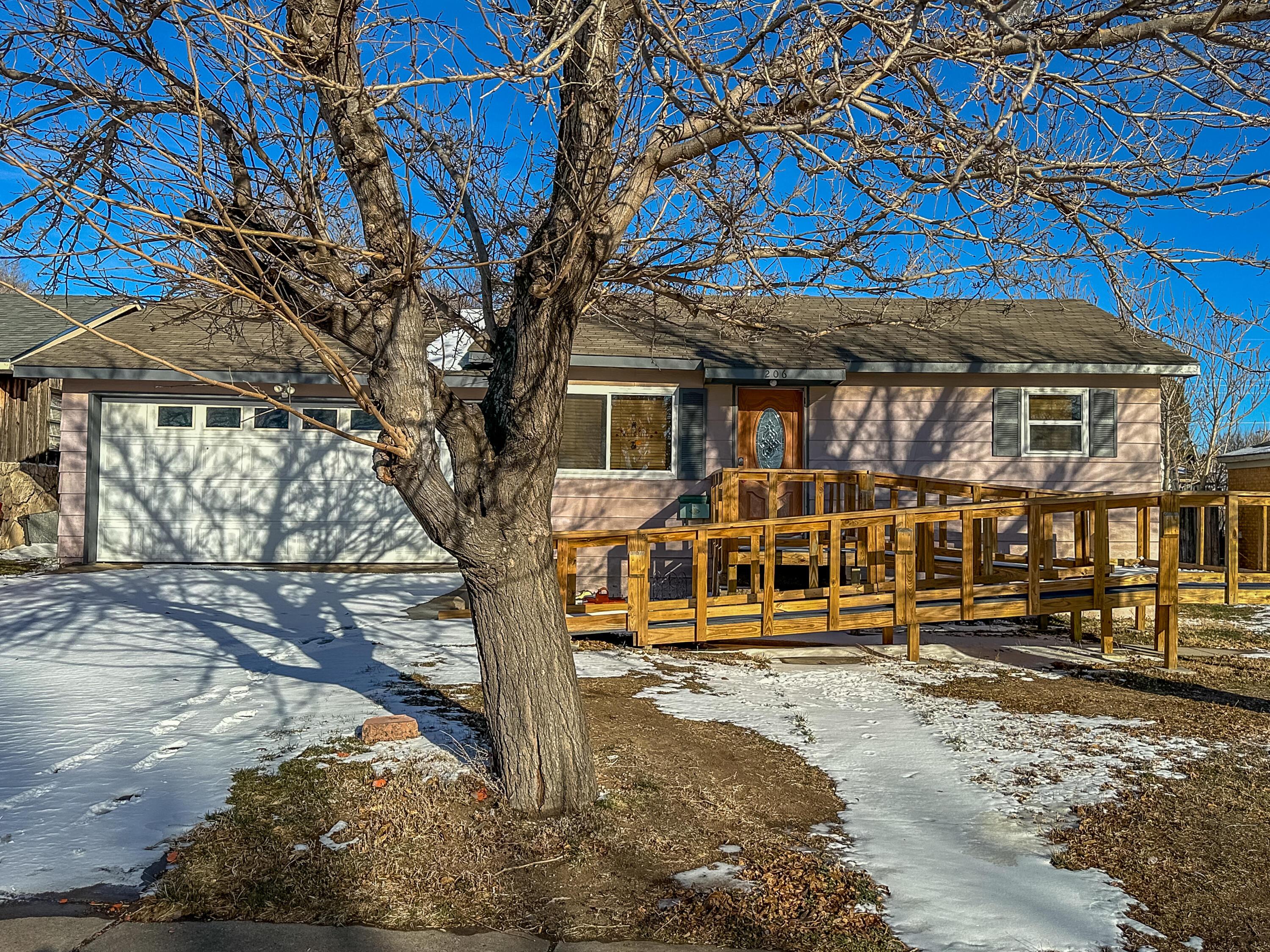 206 Butadieno Street, Borger, Texas image 1