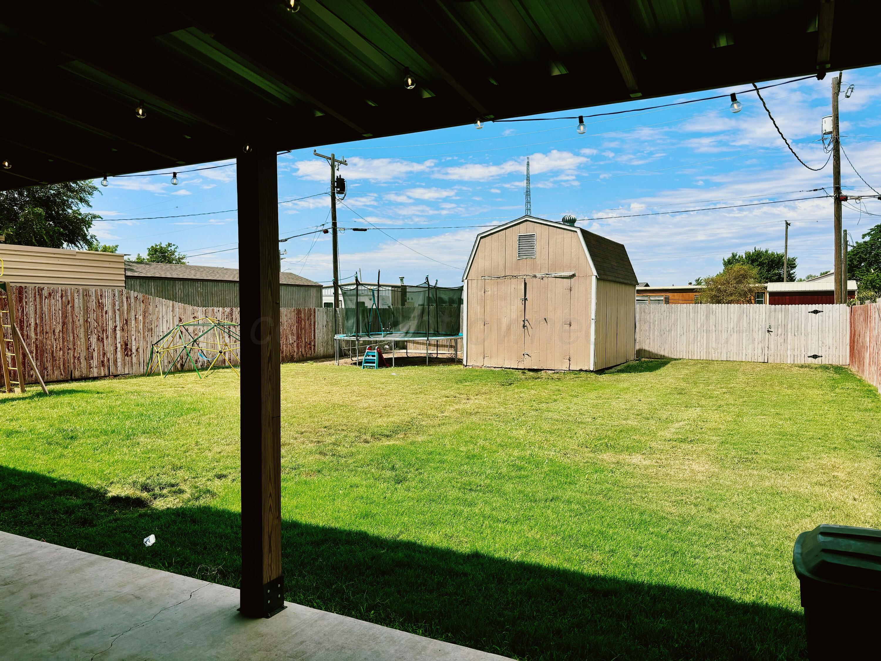 610 S Indiana Street, Perryton, Texas image 20