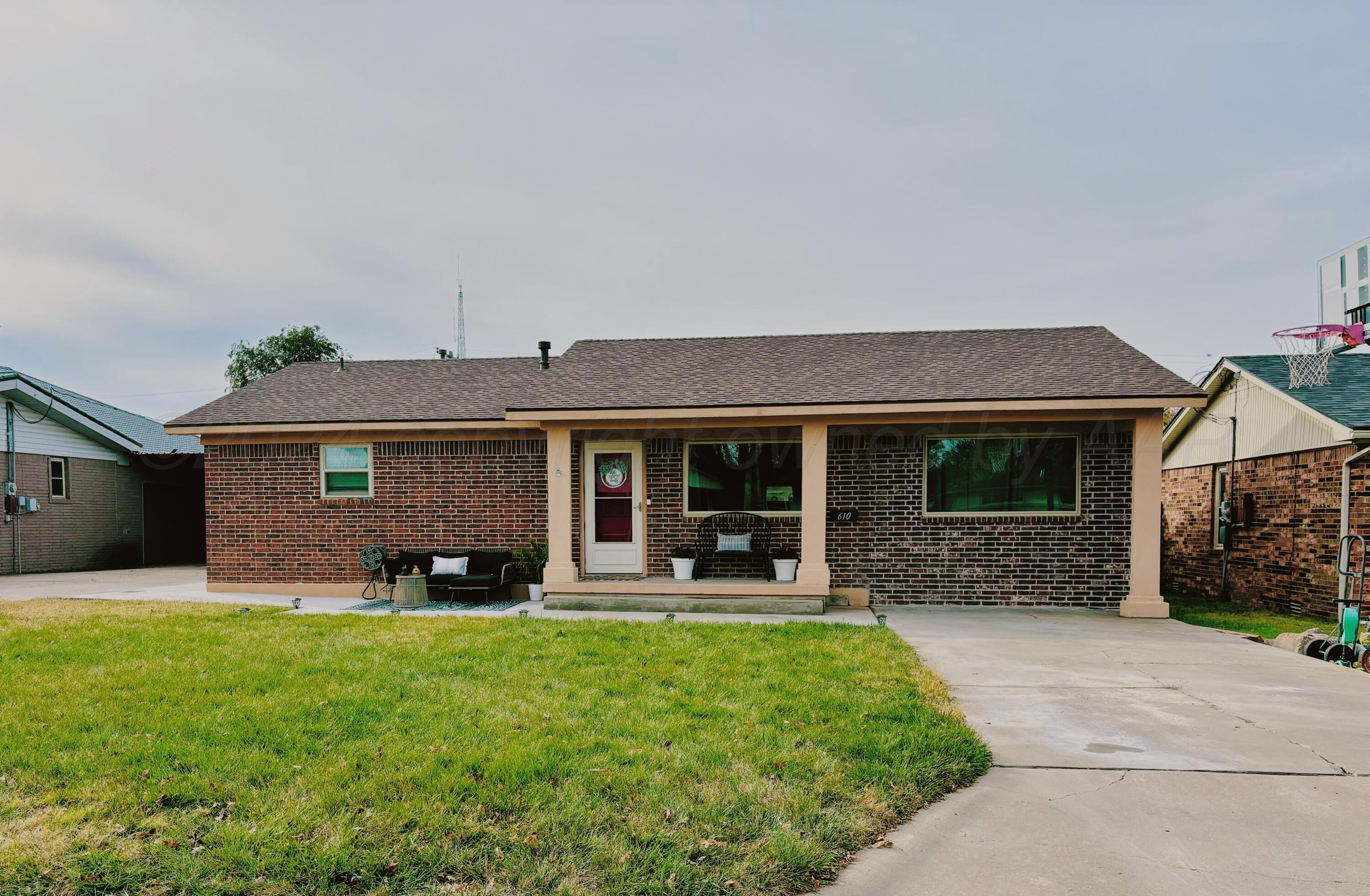 610 S Indiana Street, Perryton, Texas image 1