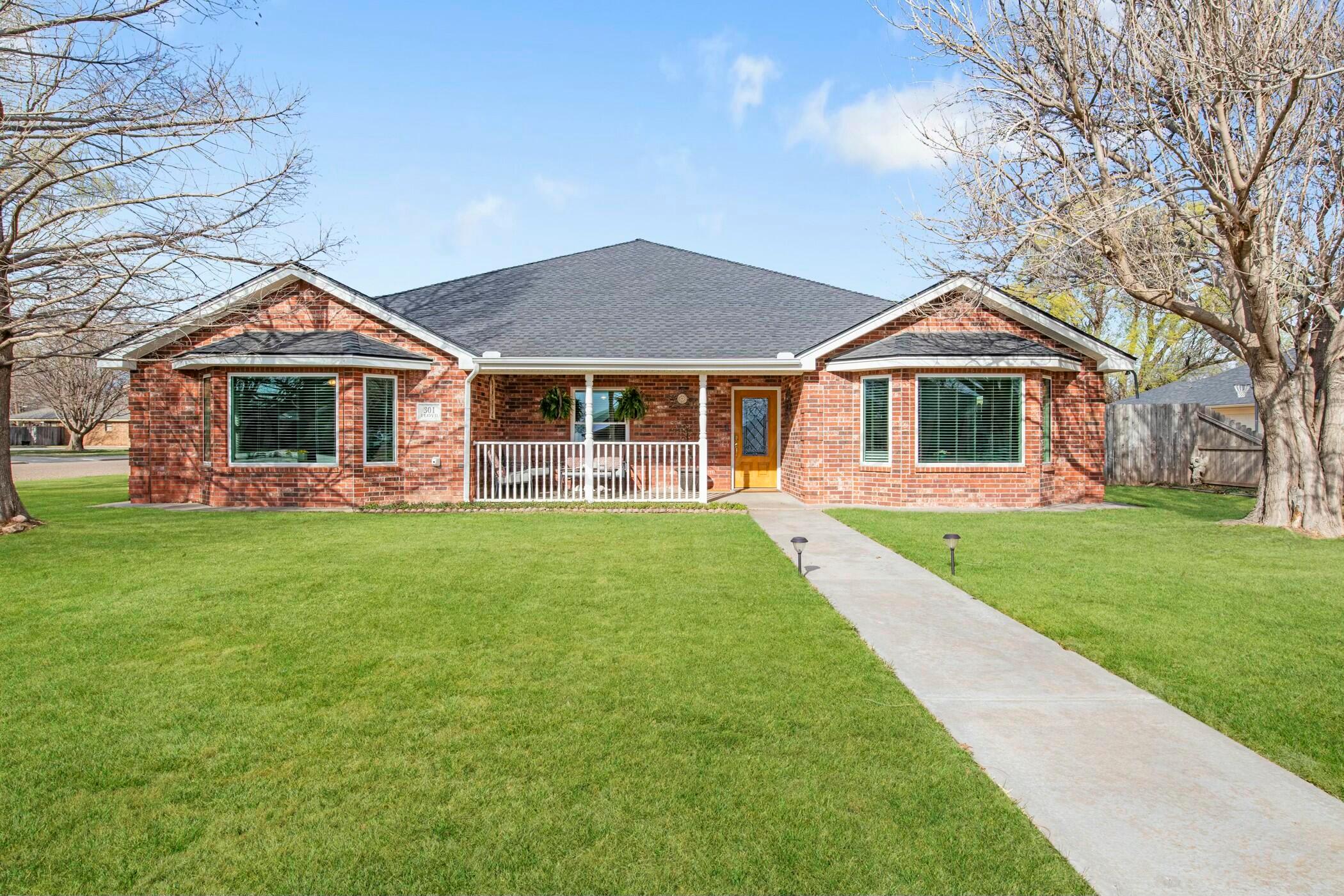 301 Floyd Avenue, Dumas, Texas image 1
