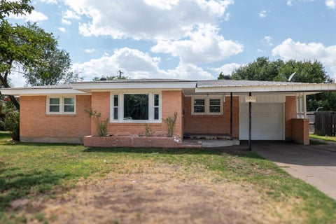 Homes For Rent - 1908 Rogers Street<br/> Amarillo, TX 79106