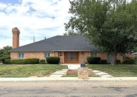 Homes For Sale - 301 10th Avenue<br/> Canyon, TX 79015