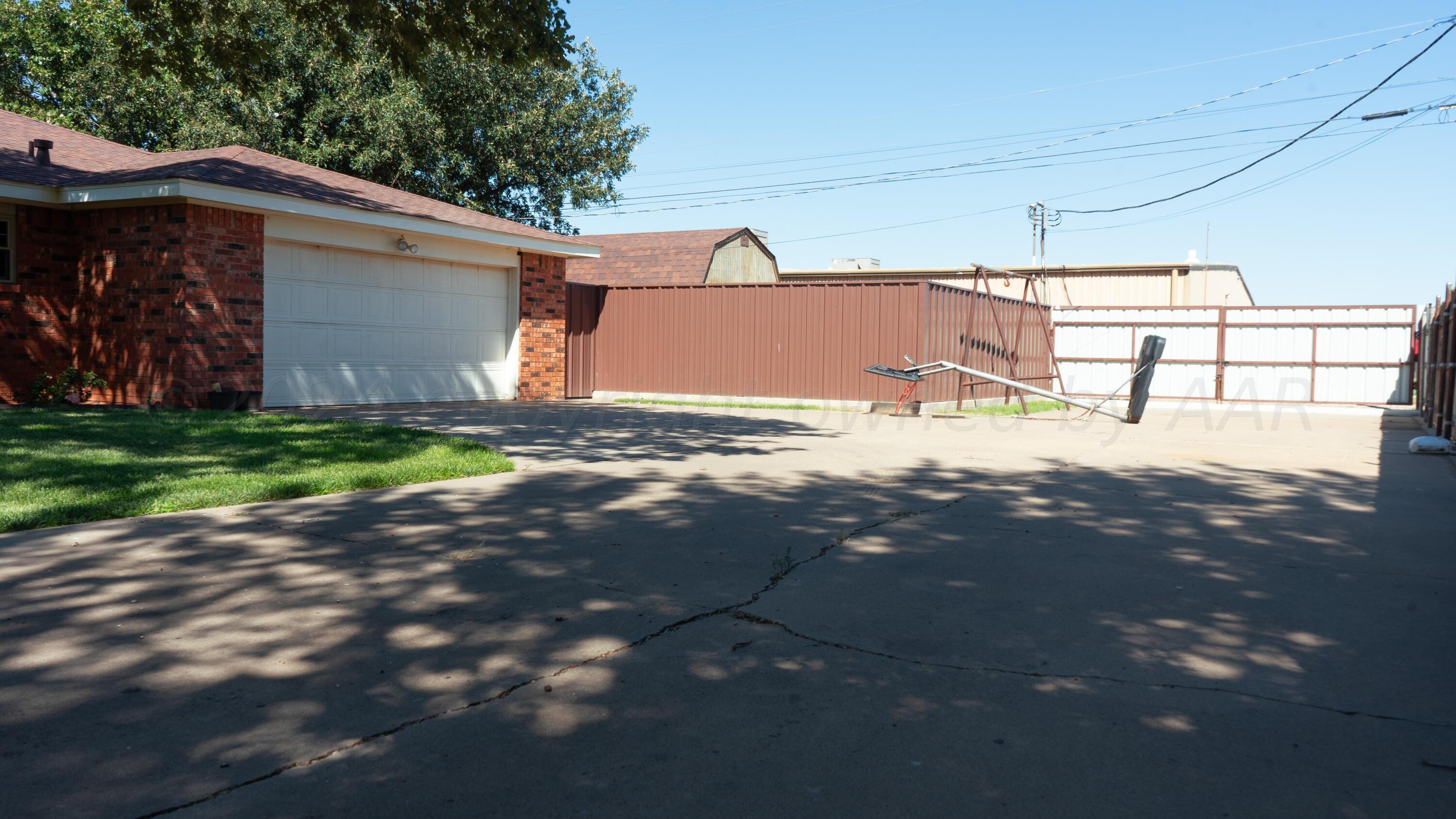 807 Arrah Ave, Friona, Texas image 6