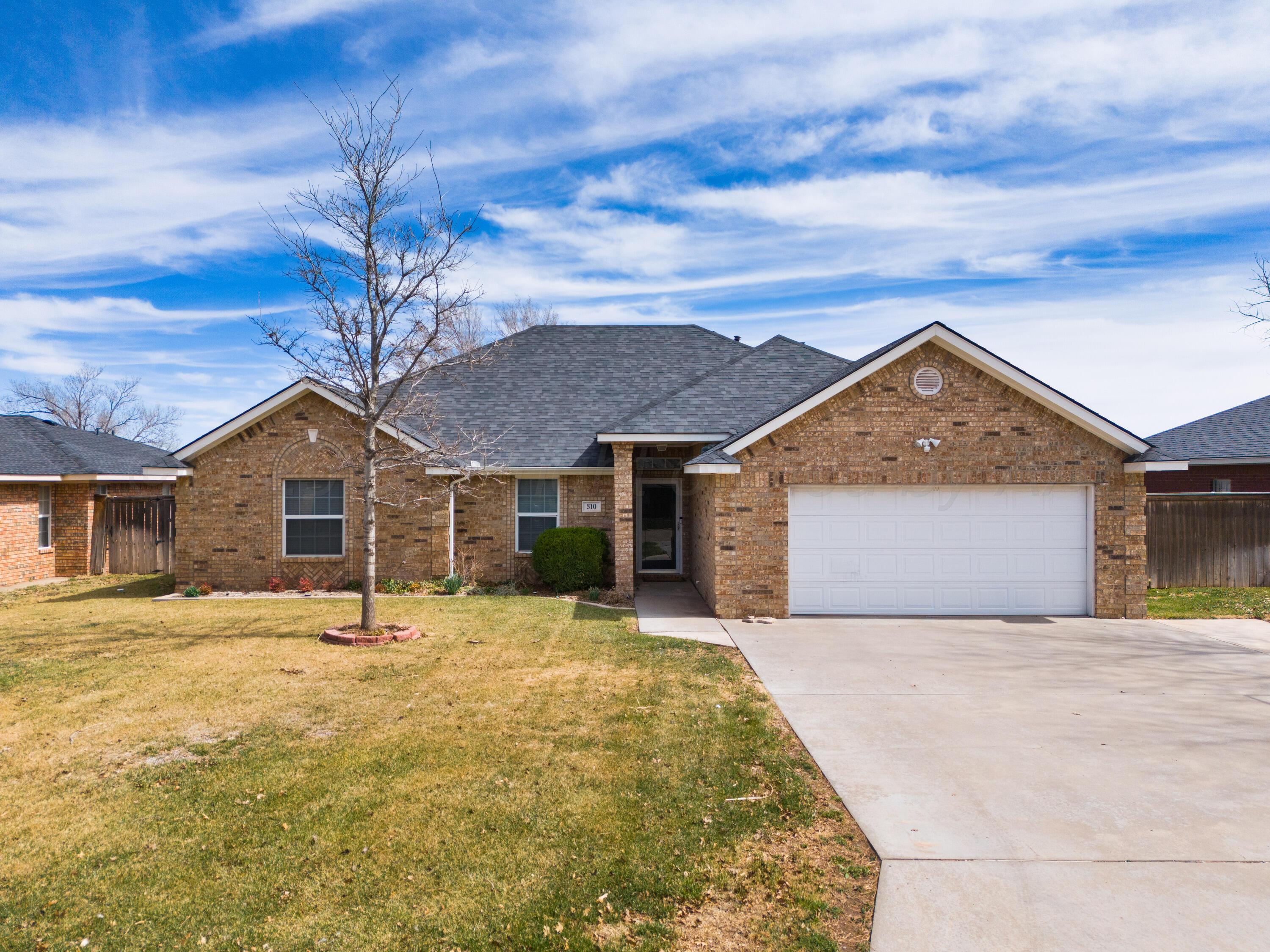 310 Floyd Avenue, Dumas, Texas image 1