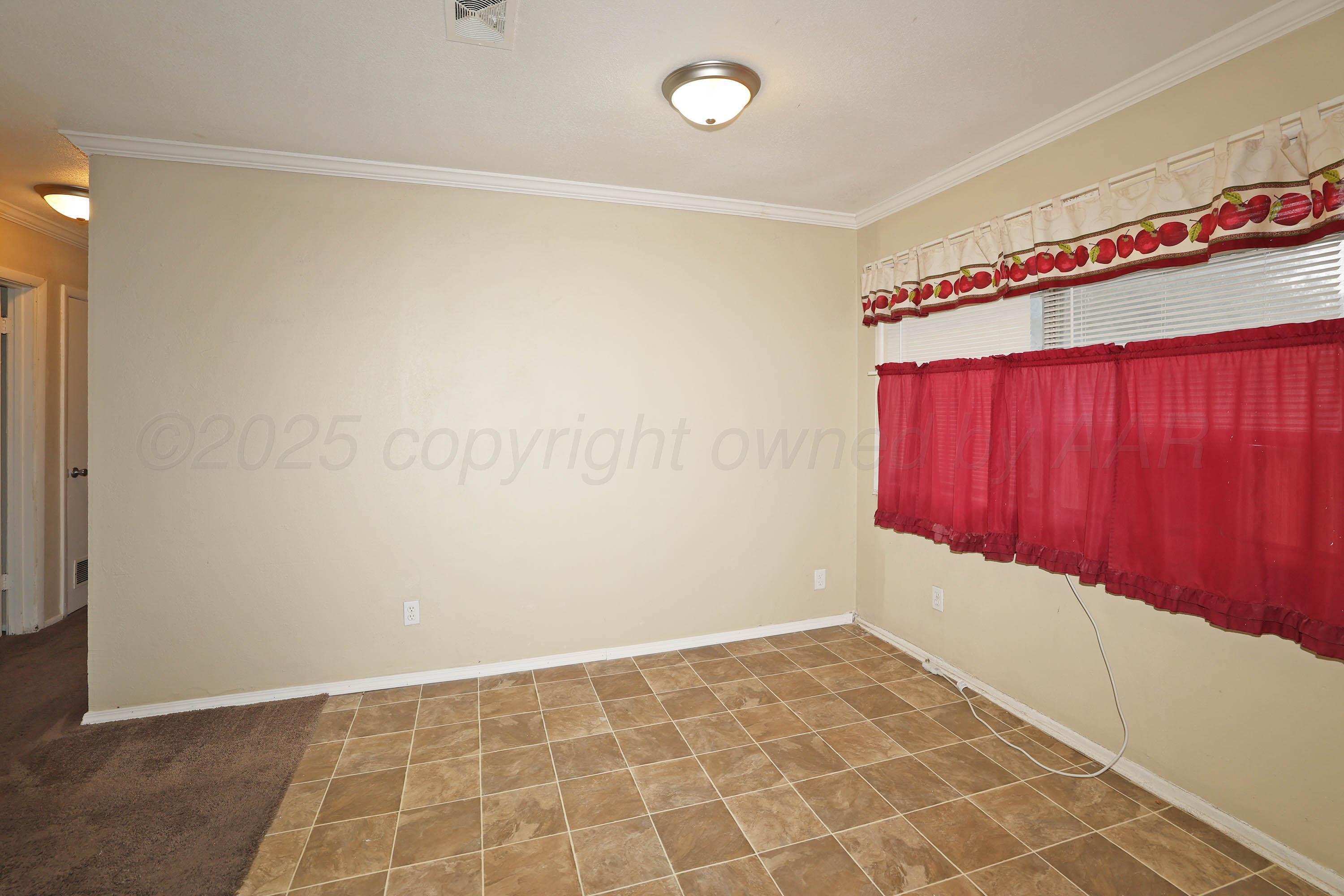 1204 S Sycamore Street, Amarillo, Alaska image 4